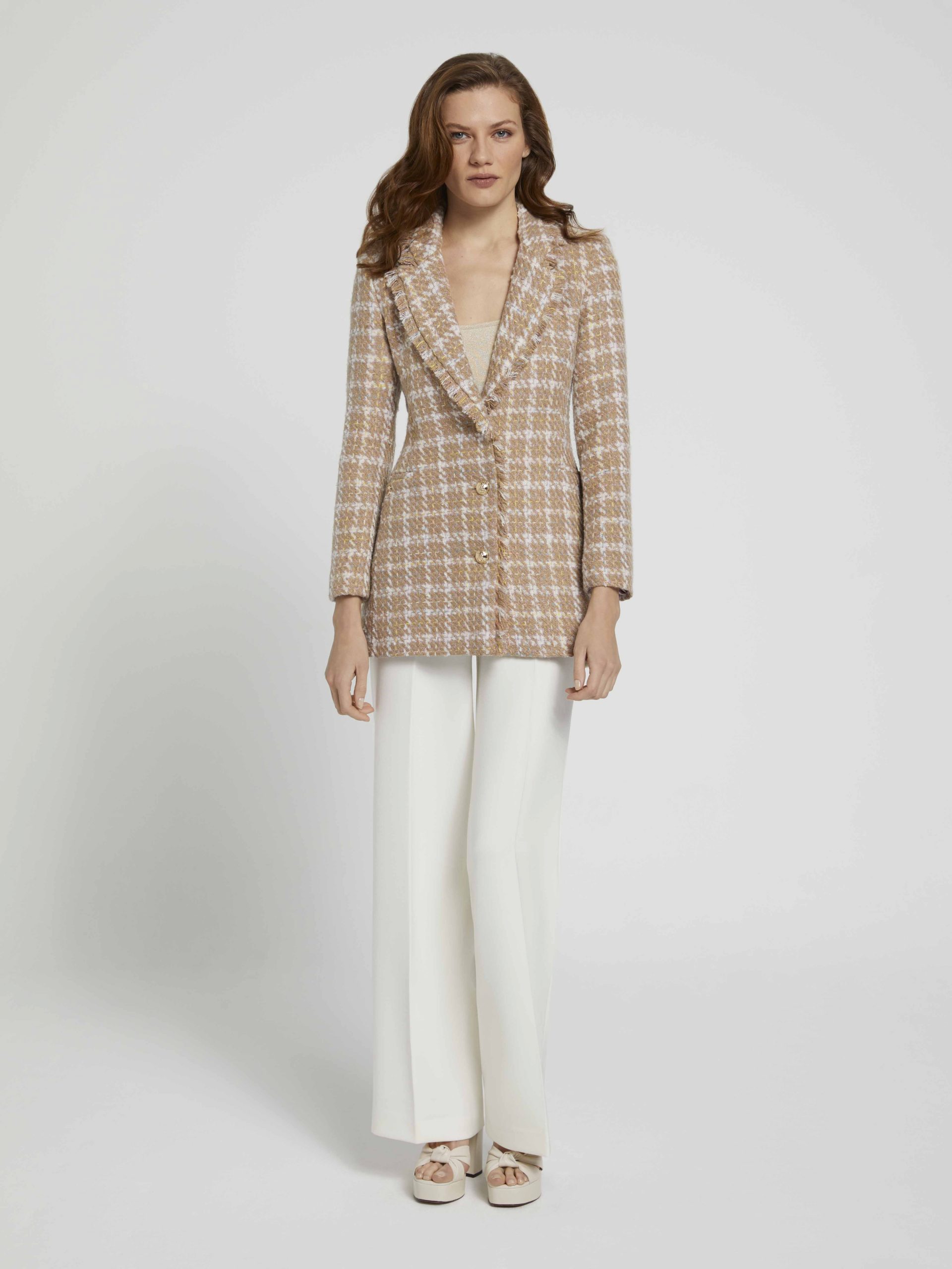 LAURA BERNAL INVIERNO SS240603-min